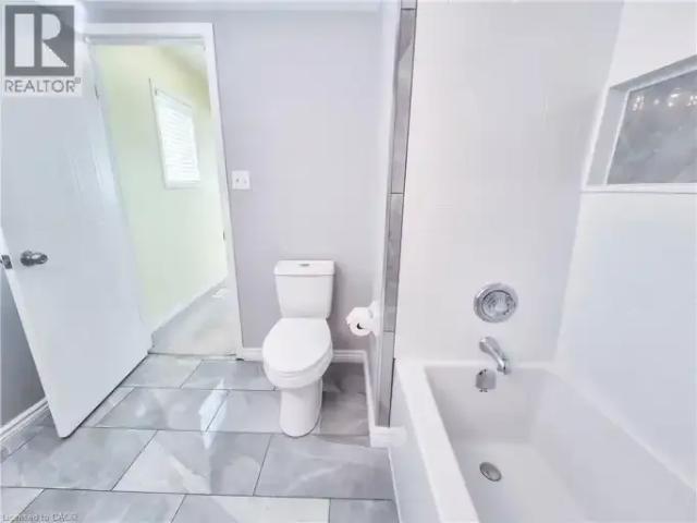 House 3 Bedroom For Rent Waterloo ON 2750 ES102578964