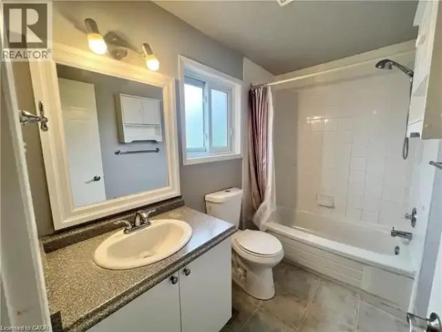 House 3 Bedroom For Rent Waterloo ON 2800 ES103091758