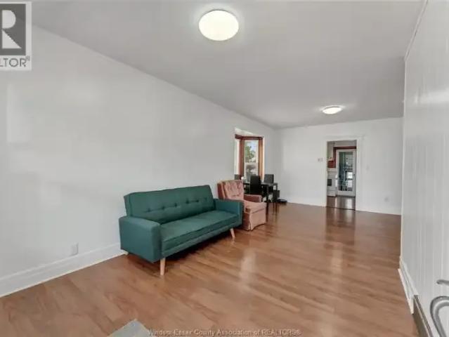 House 3 Bedroom For Rent Windsor ON 1800 ES102715548