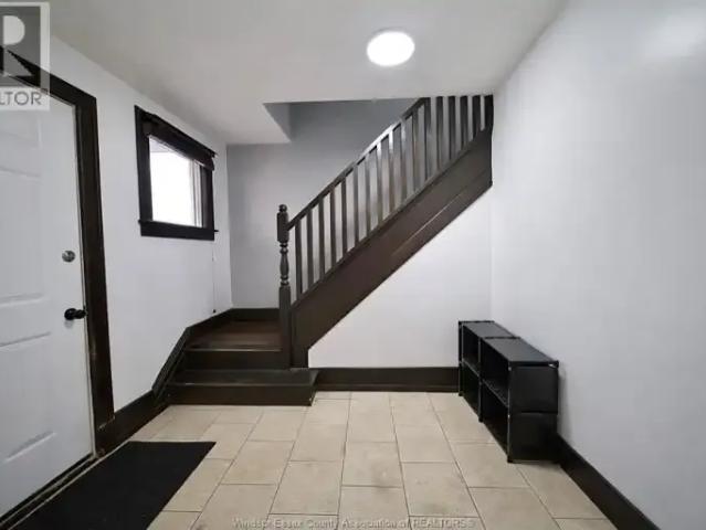 House 3 Bedroom For Rent Windsor ON 2100 ELS101879262