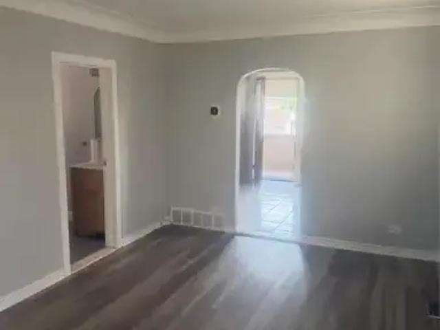 House 3 Bedroom For Rent Windsor ON 2150 ES104507019