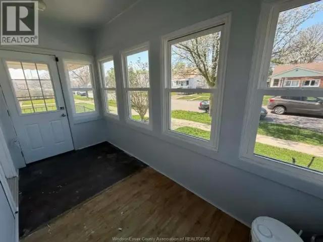 House 3 Bedroom For Rent Windsor ON 2200 ES101878815
