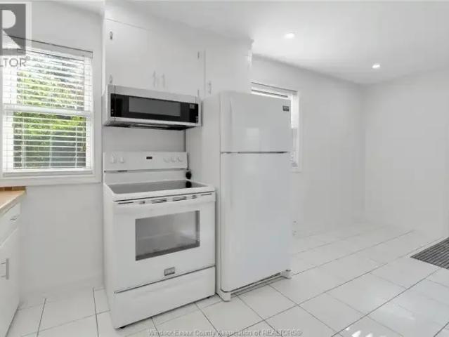 House 3 Bedroom For Rent Windsor ON 2200 ES102468571