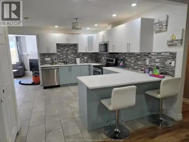 House 3 Bedroom For Rent Windsor ON 2500 ES104864184