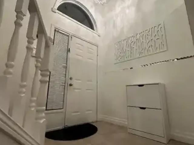 House 3 Bedroom For Rent Windsor ON 2650 ES103612038