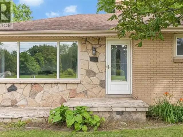 House 3 Bedroom For Rent Windsor ON 2700 ES105151017