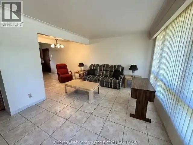 House 3 Bedroom For Rent Windsor ON 2800 ELS102915417