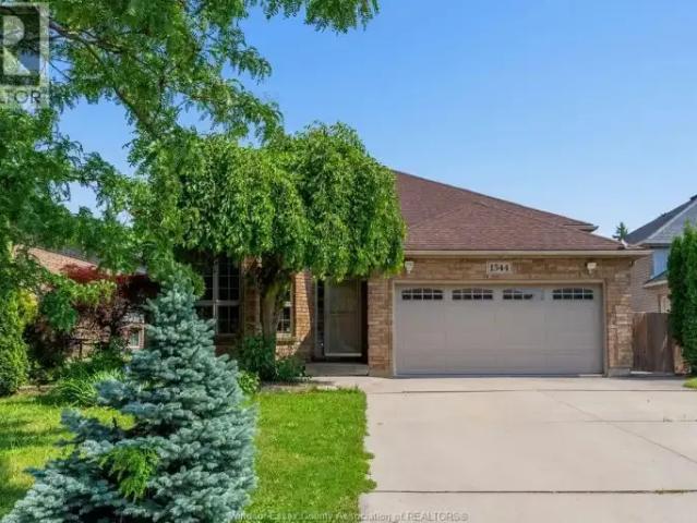 House 3 Bedroom For Rent Windsor ON 3000 ES103322830