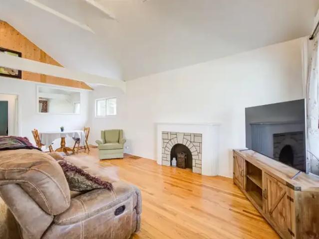 House 3 Bedroom For Rent Toronto ON 3200 ES104182453