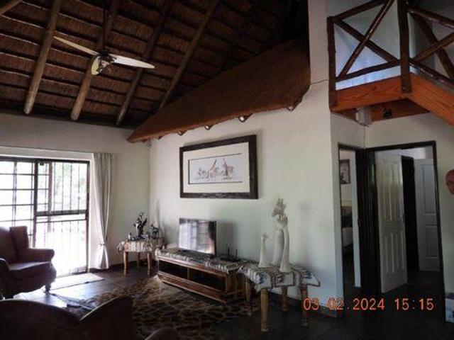 House 3 Bedroom Marloth Park Mpumalanga 155000 DS87274117