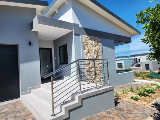 house 3 bedroom, Western Cape Western Cape 6674 DS85451400