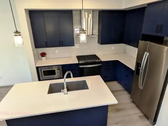 House 3.5 Bedroom For Rent Calgary AB 2400 ELS102339082