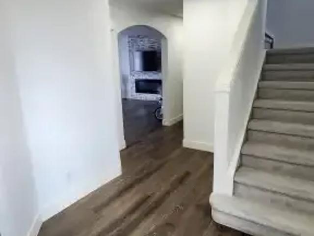 House 3.5 Bedroom For Rent Calgary AB 2850 ELS102846834