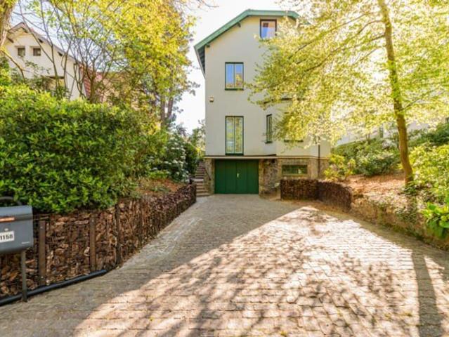 House to rent: Alsembergsteenweg 1158, 1650 Beersel on Realo