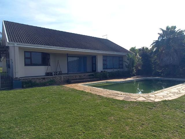 House to rent in Beacon Bay