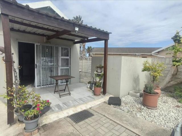 House to rent in Bluewater Bay, Port Elizabeth, Gqeberha