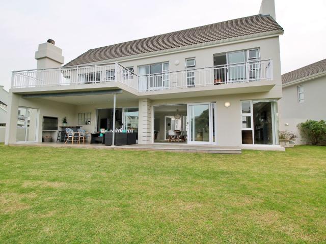 House to rent in Royal Alfred Marina