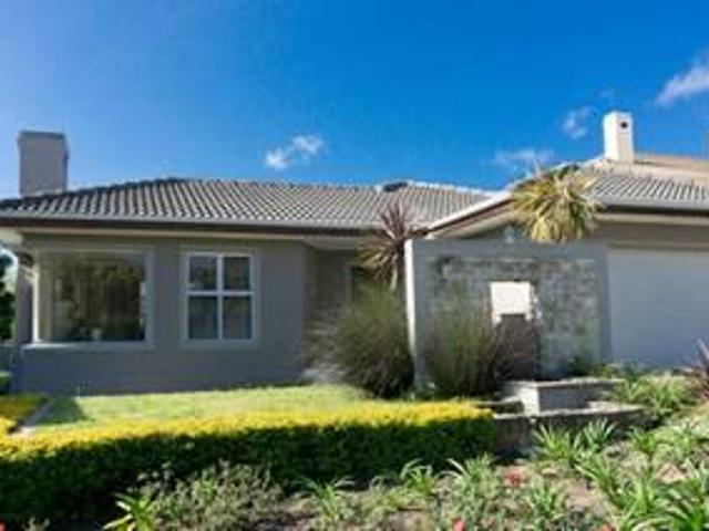 house to rent in vredenberg estate