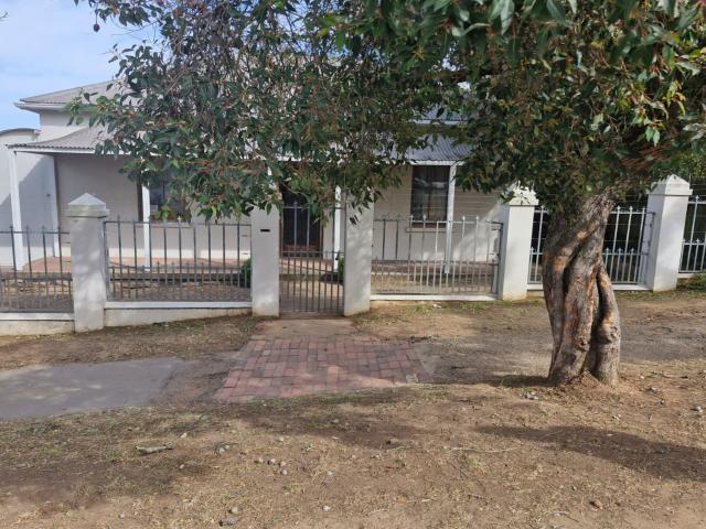 House to rent in West Hill, Grahamstown, Makhanda