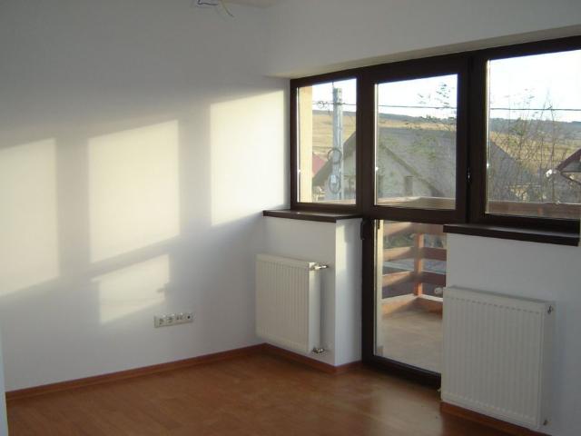 House to rent the Bucium area poplars without husband
