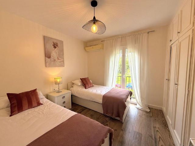 House – Townhouse in Nueva Andalucía