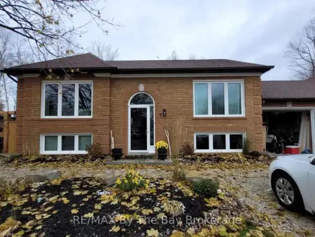 House Wasaga Beach ON 103652870