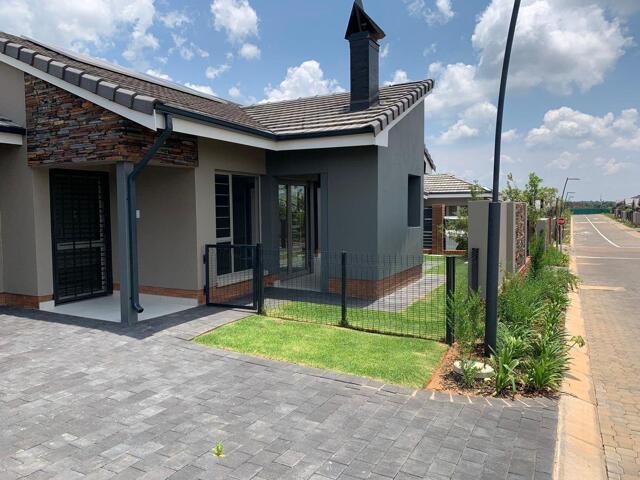 House Waterkloof Ridge Gauteng LS67605880