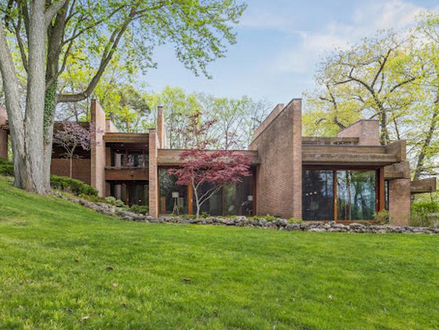 House with garden