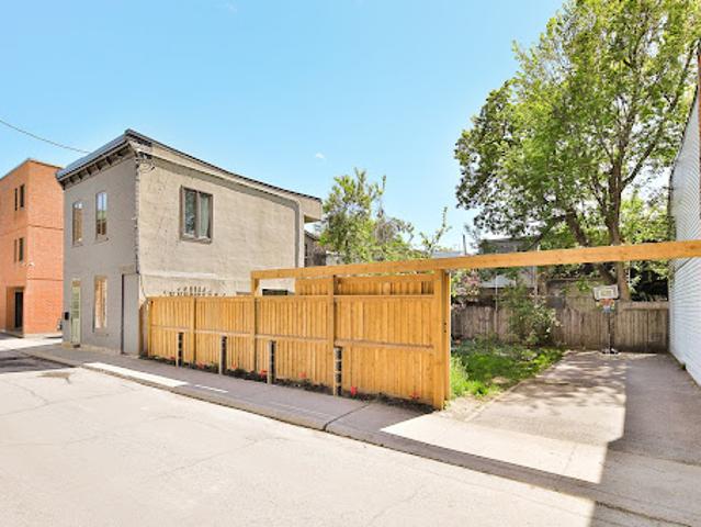 House with garden