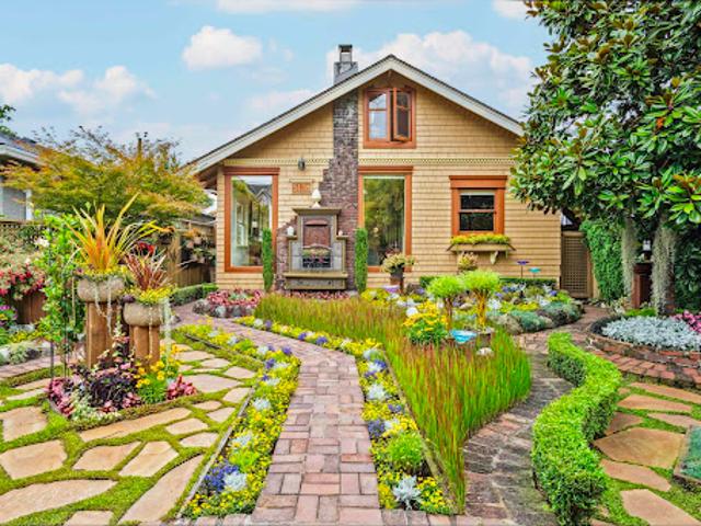 House with garden