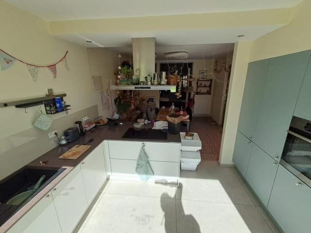 House with garden, terrace, 5 bedrooms and 2 bathrooms