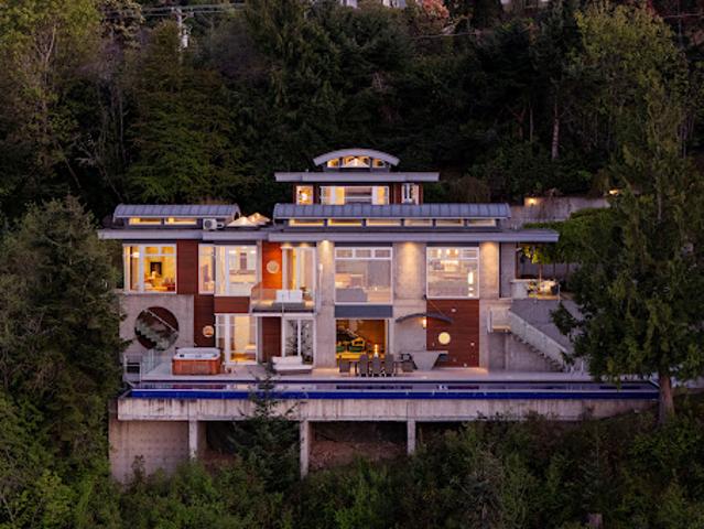 House with garden and terrace