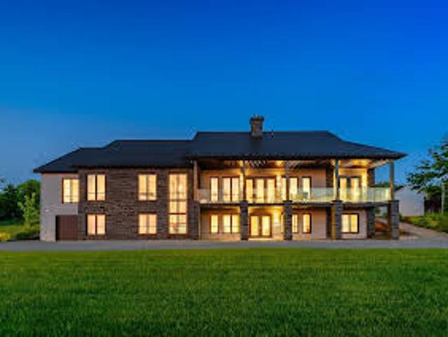 House with Garden and Terrace