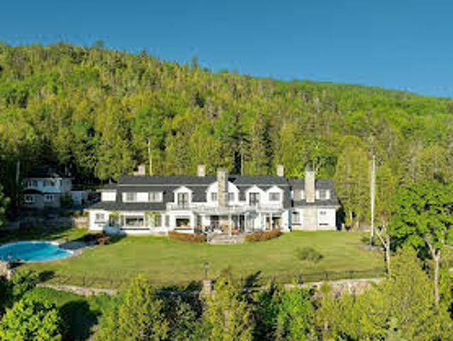 House with Garden and Terrace
