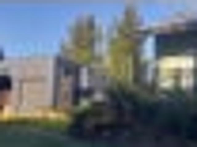 House With Large 3 Bay Shed On Quiet Back Section