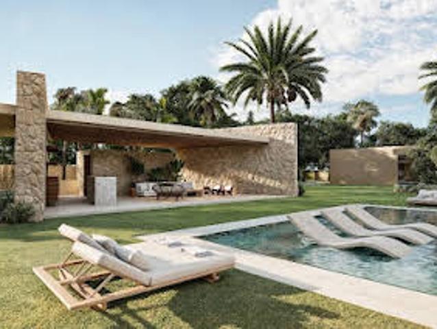 House with Pool