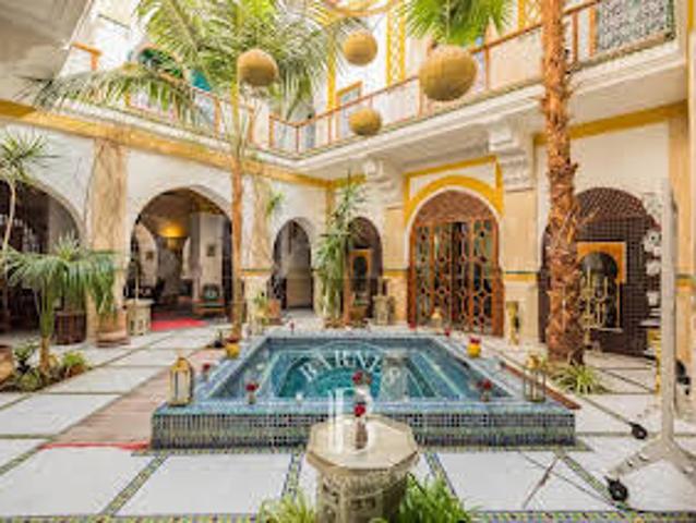 House with Pool and Garden