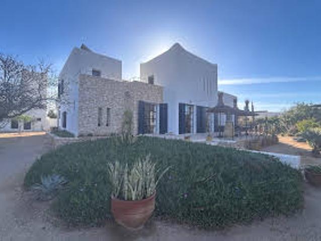 House with Pool and Garden