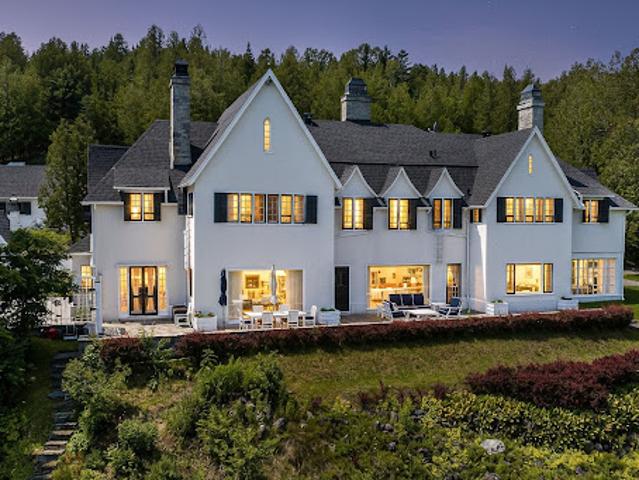 House with terrace