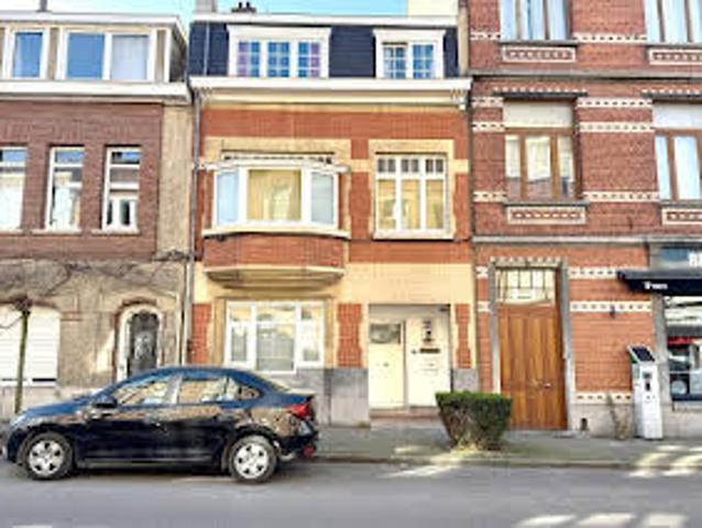 House with Terrace