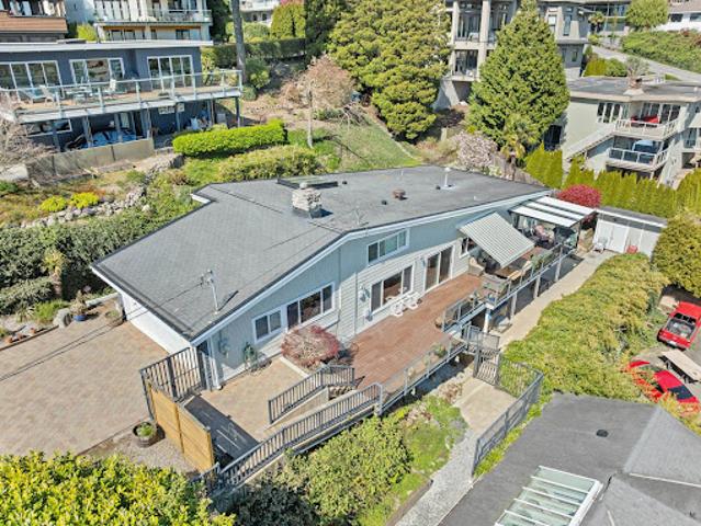 House with terrace