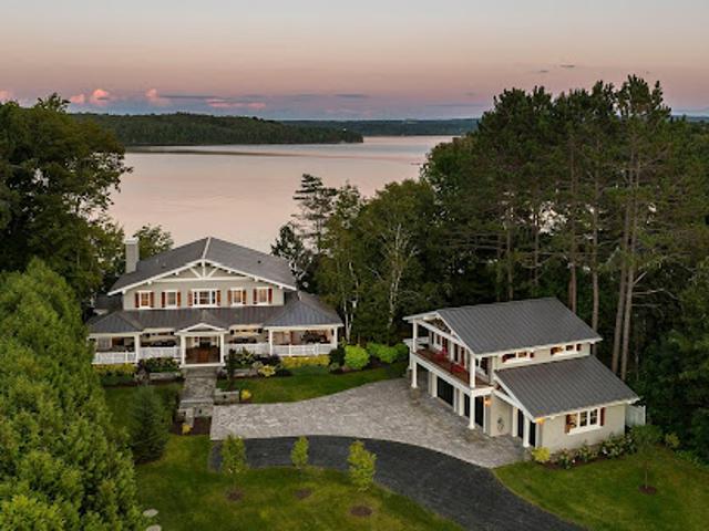 House with terrace