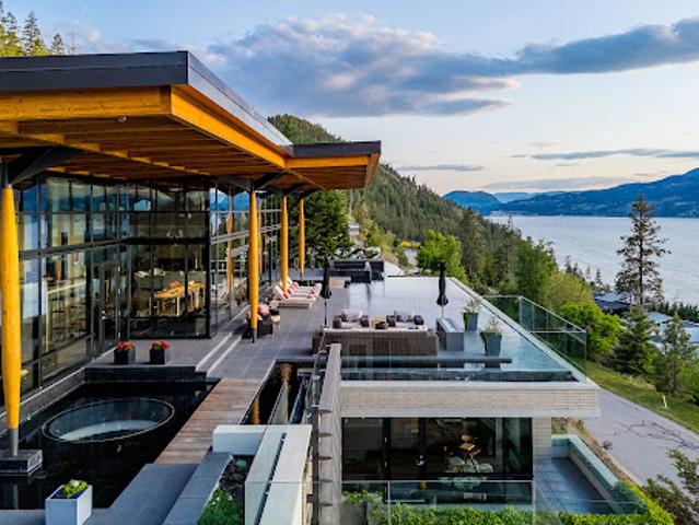 House with terrace