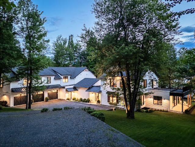 House with terrace
