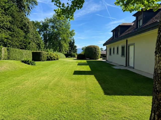 House with 10 rooms on sale in Lausanne 400 m² | dreamo. Ch