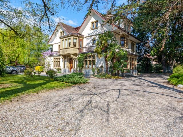 House with 10.5 rooms on sale in Montreux 450 m² | dreamo. Ch