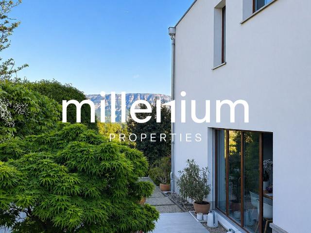 House with 12 rooms on sale in zone 350 m² | dreamo. Ch