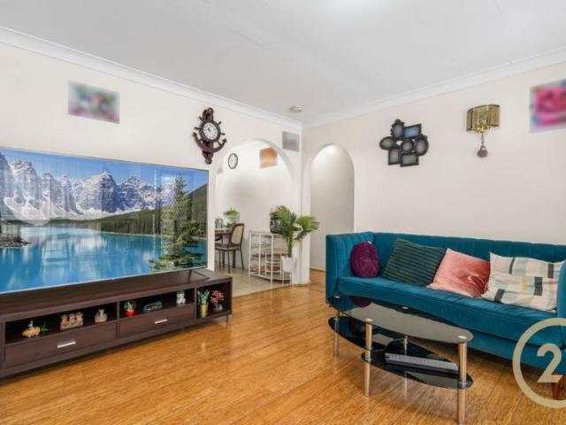 House 2 Bedroom For Rent Macquarie Fields, ES102705841