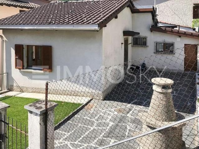 House with 2 rooms on sale in Piandera Paese 48 m² | dreamo. Ch