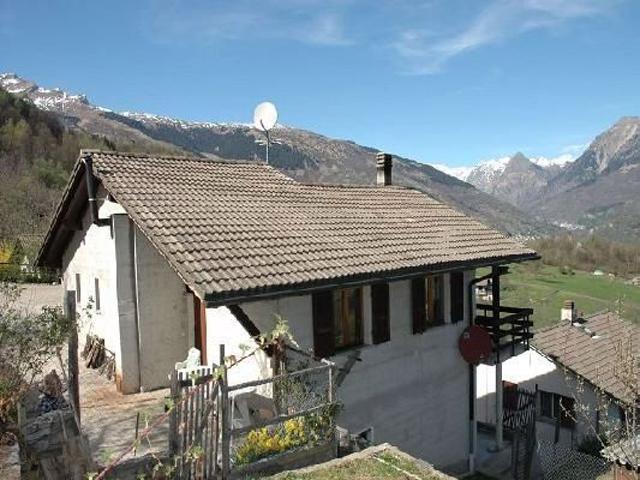 House with 3.5 rooms on sale in Corzoneso 100 m² | dreamo. Ch
